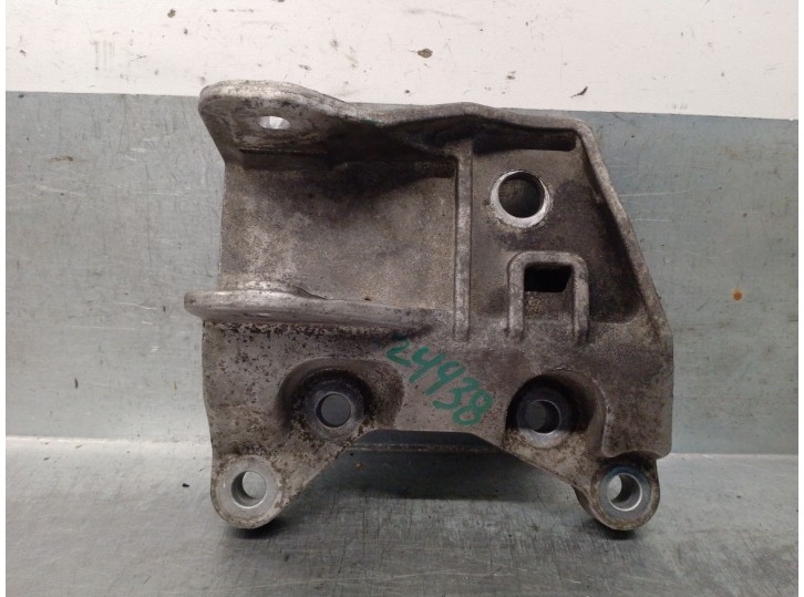 Recambio de soporte motor derecho para land rover range rover evoque (l538) 2.0 d 4x4 referencia OEM IAM GJ326P096AE LR071977 