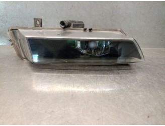 Recambio de faro antiniebla derecho para bmw 1 (e87) 118 d referencia OEM IAM 7181288 63177181288 0305084002