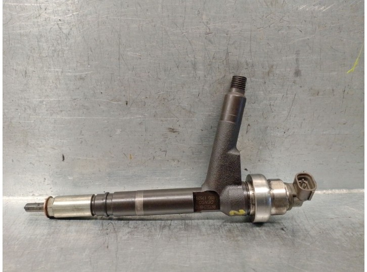 Recambio de inyector para opel meriva a monospace (x03) 1.7 cdti (e75) referencia OEM IAM 8973138612 