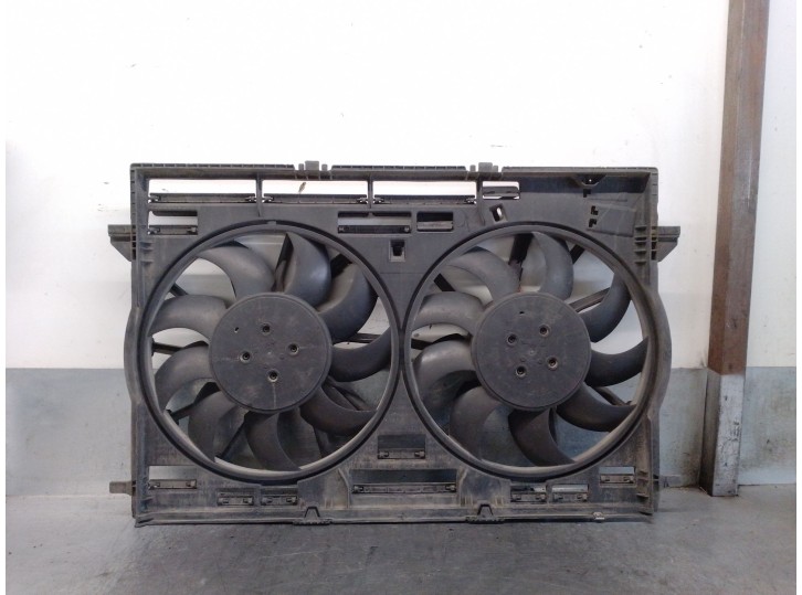 Recambio de electroventilador para audi q7 (4mb, 4mg, 4mq) sq7 tdi quattro referencia OEM IAM 8W0121003C 8W0121207A 