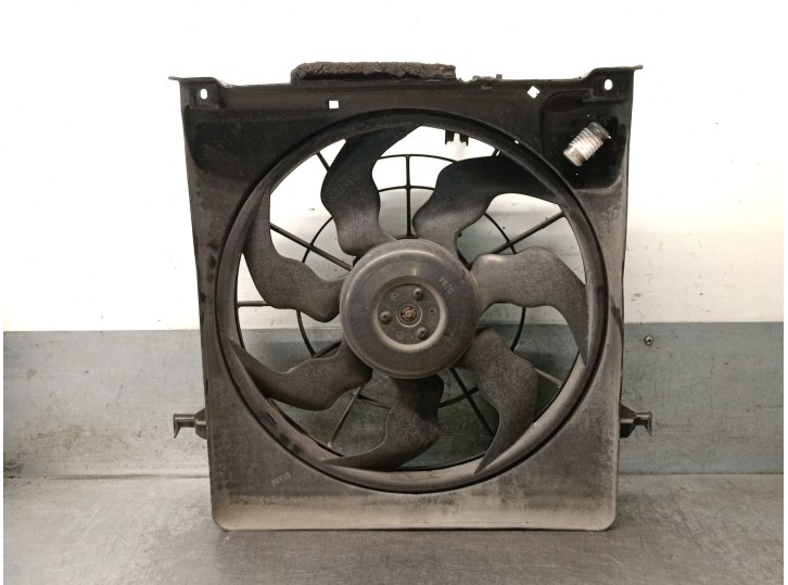 Recambio de electroventilador para hyundai i30 (fd) 1.6 crdi referencia OEM IAM 253802H600 253802H600 