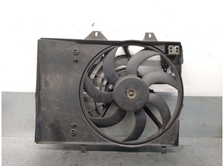 Recambio de electroventilador para citroën c4 cactus 1.2 thp 110 referencia OEM IAM 9801666680 9801666680 