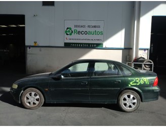 opel vectra b berlina del año 2000
