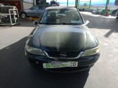 opel vectra b berlina del año 2000