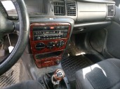 opel vectra b berlina del año 2000