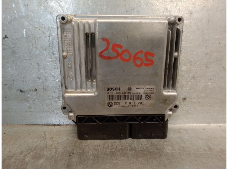 Recambio de centralita motor uce para bmw 1 (e87) 118 d referencia OEM IAM DDE7811701 0281015042
