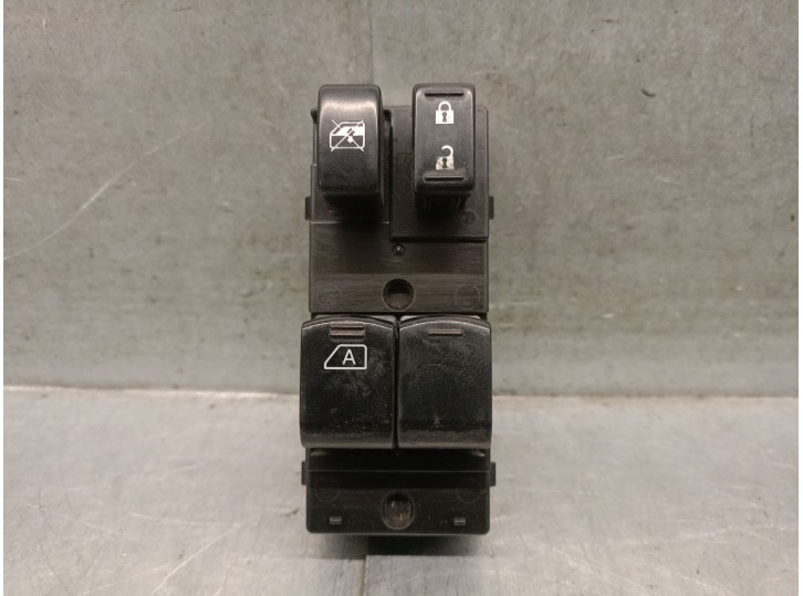 Recambio de mando elevalunas delantero izquierdo para nissan micra iv (k13k, k13kk) 1.2 referencia OEM IAM 809611HD6A 809611HD6A