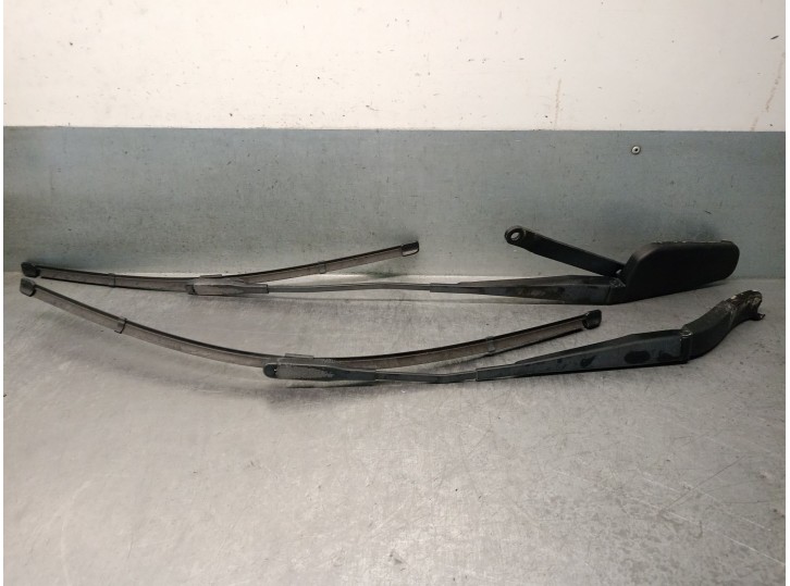 Recambio de brazo limpia delantero derecho para mercedes-benz clase m (w164) ml 320 cdi 4-matic (164.122) referencia OEM IAM A16