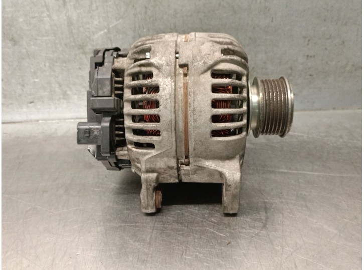 Recambio de alternador para jeep compass (mk49) 2.0 crd 4x4 referencia OEM IAM 05033757AB 5033757AB 0124525128