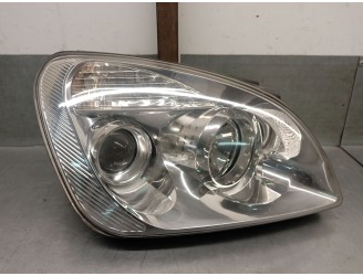 Replacement right headlight for Kia Carens III minivan (UN) 2.0 CRDi 115 OEM IAM reference 921021D020 921021D020 