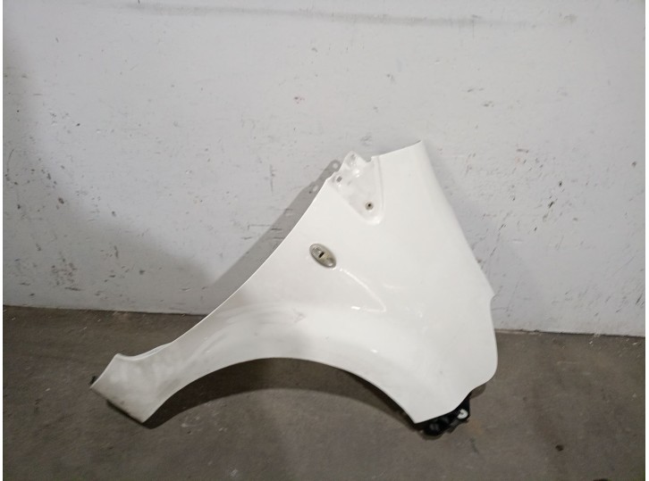 Recambio de aleta delantera derecha para toyota aygo (_b1_) 1.0 (kgb10_) referencia OEM IAM 538110H010 538110H010 