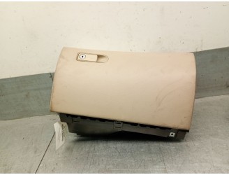 Recambio de guantera para mercedes-benz clase c (w205) c 220 bluetec / d (205.002, 205.004) referencia OEM IAM A2056803205 A2056