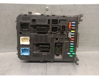 Recambio de caja reles / fusibles para peugeot 5008 (0u_, 0e_) 1.6 hdi referencia OEM IAM 9678477180 9678477180 