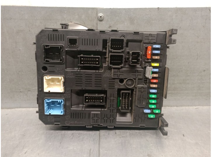 Recambio de caja reles / fusibles para peugeot 5008 (0u_, 0e_) 1.6 hdi referencia OEM IAM 9678477180 9678477180 