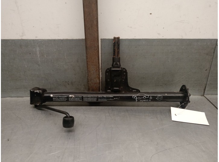 Recambio de gato para mercedes-benz clase c (w202) c 220 (202.022) referencia OEM IAM 2105830115 A2105830115 