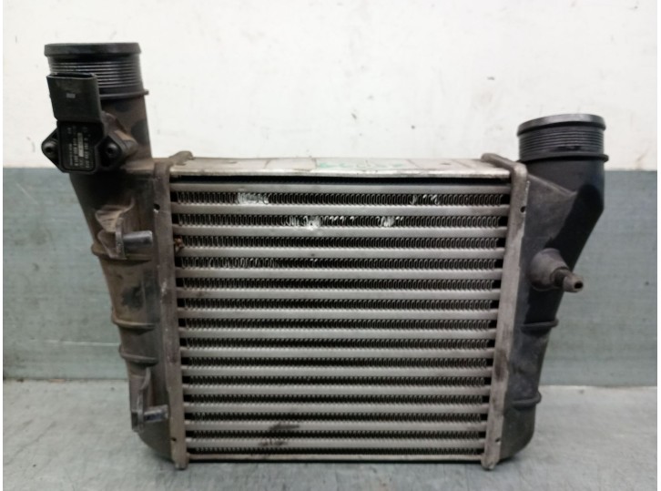 Recambio de intercooler para audi a4 b7 avant (8ed) 2.0 tfsi quattro referencia OEM IAM 8E0145805AA 8E0145805AA 