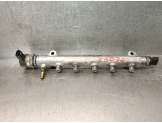 Recambio de rampa inyectora para kia carens iii monospace (un) 2.0 crdi 115 referencia OEM IAM 3140027410 3140027410 0445214140