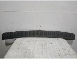 Recambio de molduras traseras para land rover range rover sport i (l320) 3.0 d 4x4 referencia OEM IAM LR015131 LR015131 