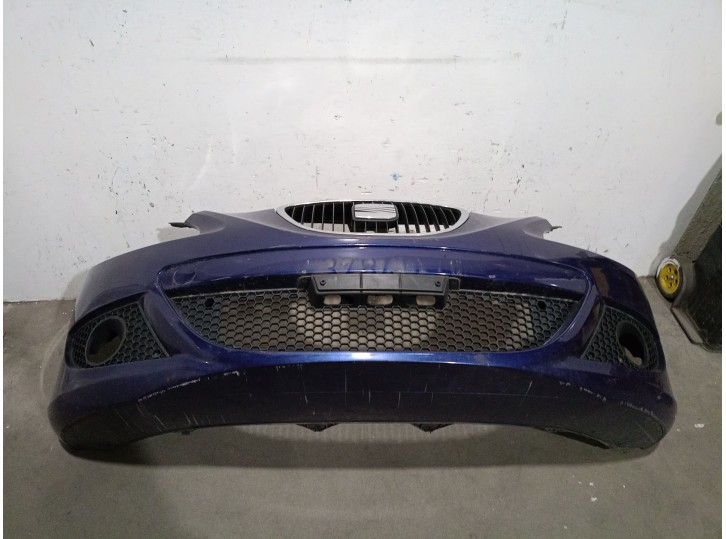 Recambio de paragolpes delantero para seat leon (1p1) 2.0 tdi 16v referencia OEM IAM 1P0807217AA 1P0807217AA 