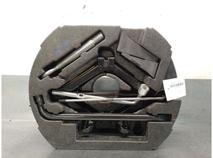 Recambio de gato para jaguar xf i (x250) 2.7 d referencia OEM IAM 8X2317080AA C2Z3358 