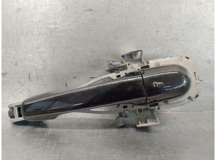 Replacement front left exterior door handle for Jaguar XF I (X250) 2.7 D OEM IAM reference 3N53224N03AC C2P14342 