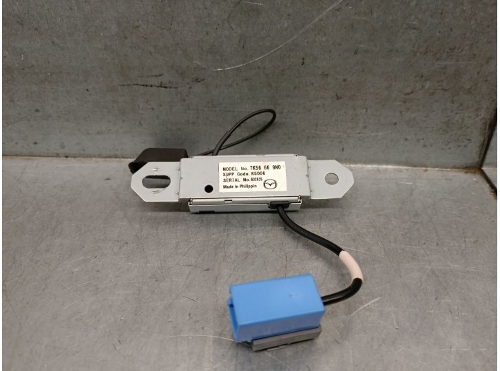 Recambio de antena para mazda cx-5 (kf) 2.0 skyactiv-g awd referencia OEM IAM TK56669N0 TK56669N0 