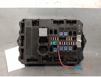 Recambio de caja reles / fusibles para jaguar xf i (x250) 2.7 d referencia OEM IAM 8X2T14B476AD 