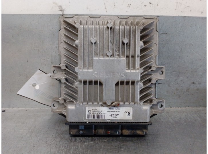 Replacement engine control unit (ECU) for Jaguar XF I (X250) 2.7 D OEM IAM reference 8X2Q12A650KAF 8X2Q12A650KAF 