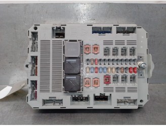 Recambio de caja reles / fusibles para jaguar xf i (x250) 2.7 d referencia OEM IAM 8X2T14B476BD 