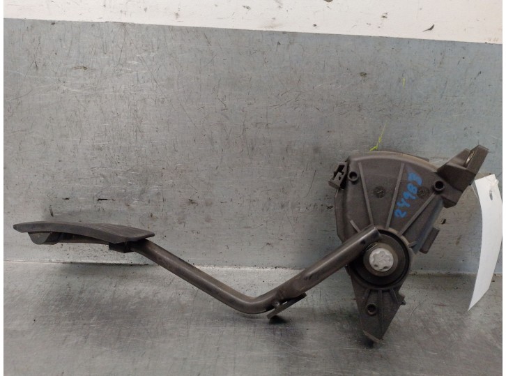 Recambio de potenciometro pedal para jaguar xf i (x250) 2.7 d referencia OEM IAM 8X239F832A 8X239F832A 