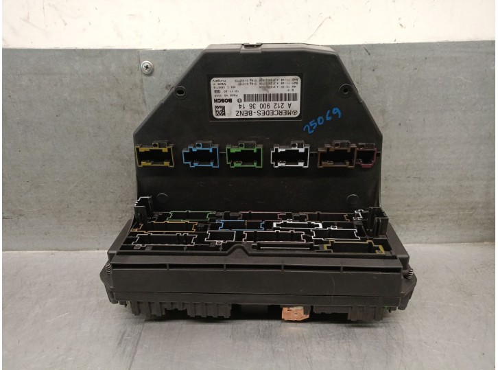 Recambio de caja reles / fusibles para mercedes-benz clase e (w212) e 200 cdi / bluetec (212.005, 212.006) referencia OEM IAM A2