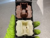 Recambio de mando elevalunas delantero izquierdo para renault captur i (j5_, h5_) 1.5 dci 90 referencia OEM IAM 254118722R 25411