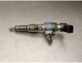 Recambio de inyector para peugeot 5008 (0u_, 0e_) 1.6 hdi referencia OEM IAM 9802448680 50274V05