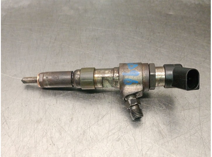 Recambio de inyector para peugeot 5008 (0u_, 0e_) 1.6 hdi referencia OEM IAM 9802448680 50274V05