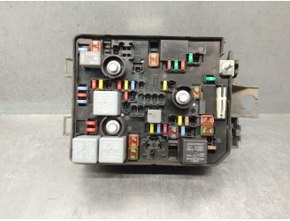 Recambio de caja reles / fusibles para opel corsa e (x15) 1.4 (08, 68) referencia OEM IAM 39117551 