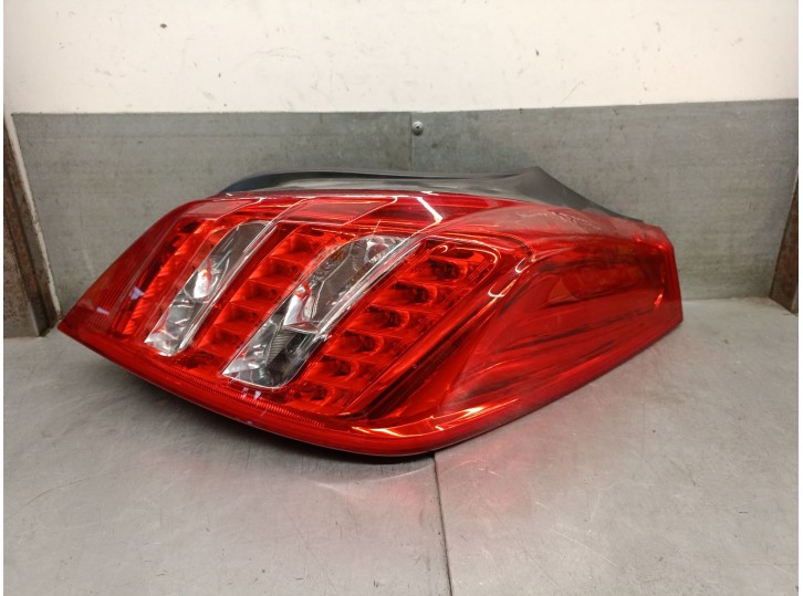 Recambio de piloto trasero derecho para peugeot 508 i (8d_) 2.0 hdi referencia OEM IAM 9686293680 6351LL 