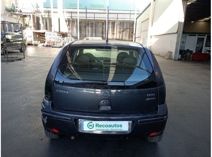 opel corsa c (x01) del año 2006