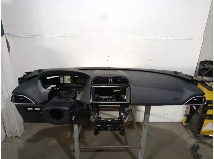 Recambio de salpicadero para jaguar f-pace (x761) 2.0 td4 awd referencia OEM IAM T4A3719PVJ T4A3719PVJ 