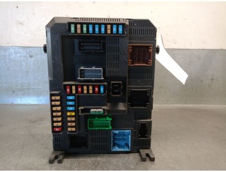 Recambio de caja reles / fusibles para peugeot 308 ii (lb_, lp_, lw_, lh_, l3_) 1.2 thp 130 referencia OEM IAM 9807054180 