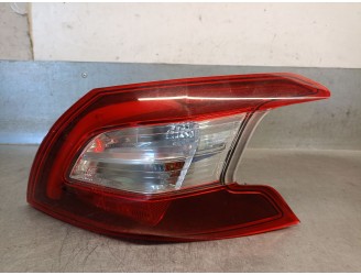 Recambio de piloto trasero derecho para peugeot 308 ii (lb_, lp_, lw_, lh_, l3_) 1.2 thp 130 referencia OEM IAM 9677817580 96778