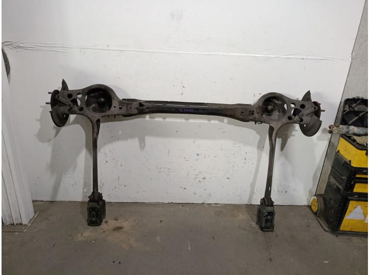 Recambio de puente trasero para chrysler grand voyager v (rt) 2.8 crd referencia OEM IAM 4721336AC 4721336AC 