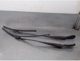 Recambio de brazo limpia delantero derecho para dacia bigster djf/sg2/mh6xb16m500b referencia OEM IAM 288868424R 