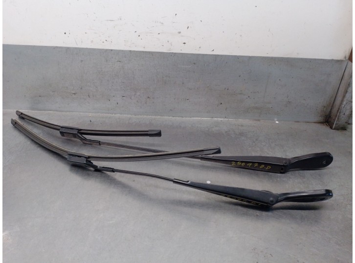 Recambio de brazo limpia delantero derecho para dacia bigster djf/sg2/mh6xb16m500b referencia OEM IAM 288868424R 