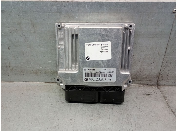 Recambio de centralita motor uce para bmw x3 (e83) 2.0 sd referencia OEM IAM 7811111 0281013924