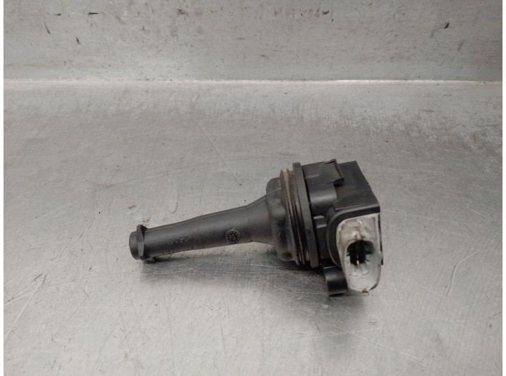 Recambio de bobina encendido para volvo c30 (533) 2.4 i referencia OEM IAM 30713417 30713417 0221604010