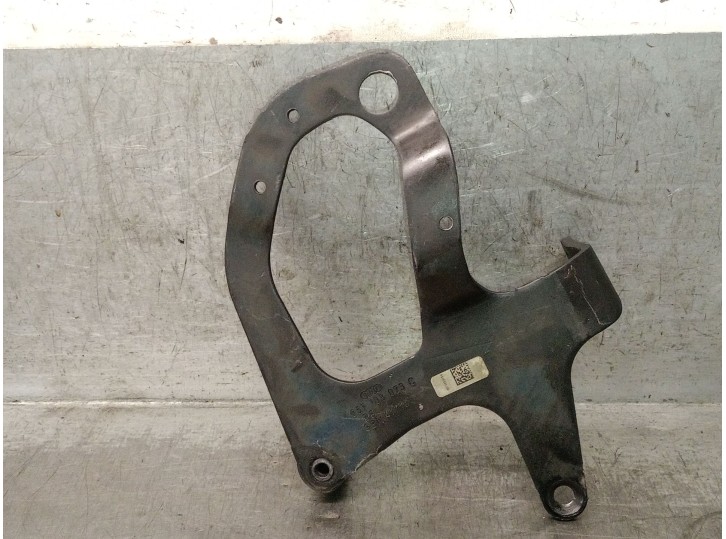 Replacement bracket for Audi Q7 (4MB, 4MG, 4MQ) SQ7 TDI Quattro OEM IAM reference 057103073C 