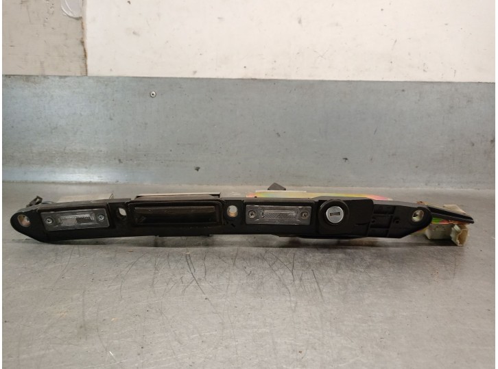 Recambio de maneta exterior porton para volkswagen passat b5.5 (3b3) 1.9 tdi referencia OEM IAM 3B5827297 3B5827297D 