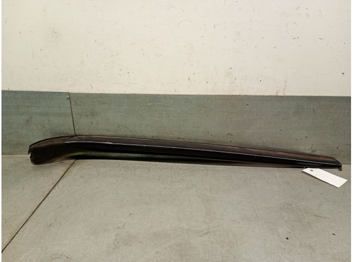 Recambio de molduras delanteras para peugeot 508 i (8d_) 2.0 hdi referencia OEM IAM 9686615480 8120CW 