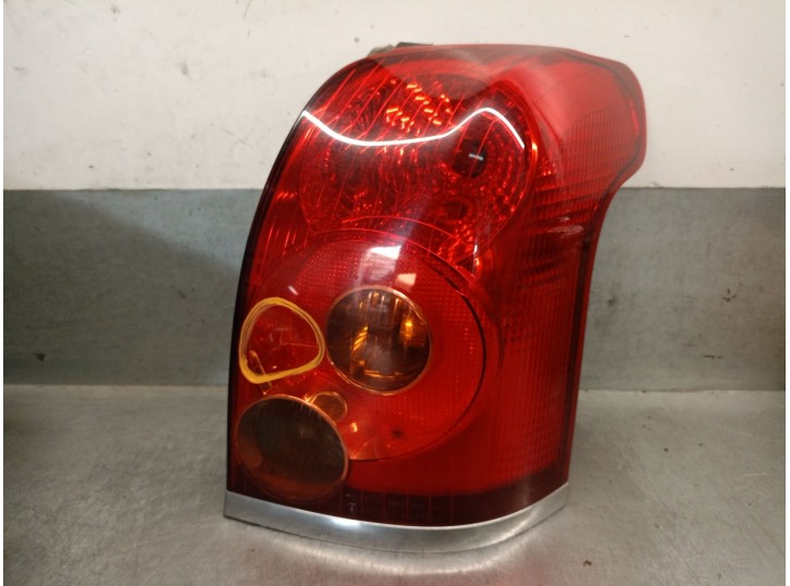 Recambio de piloto trasero derecho para toyota avensis station wagon (_t25_) 2.4 (azt251_) referencia OEM IAM 8155105180 8155105