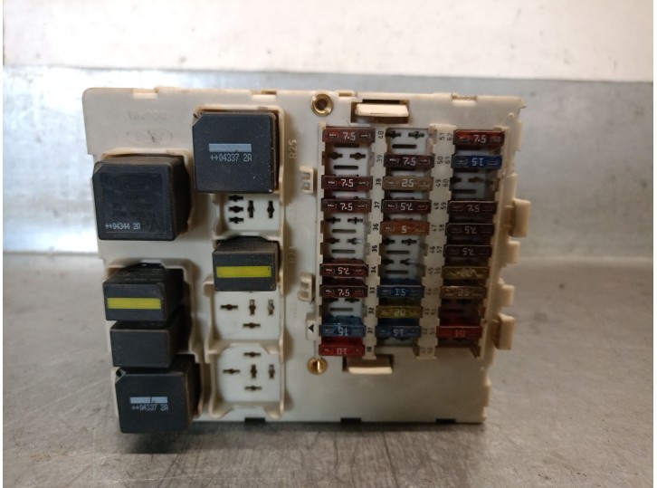 Recambio de caja reles / fusibles para ford transit connect (p65_, p70_, p80_) 1.8 di referencia OEM IAM 518774104 